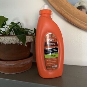 Shark  Wood And Hard Floor Polish High Gloss  Bottle 16 Oz. Safe For All Floors